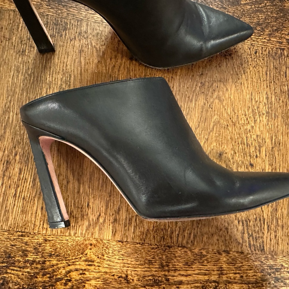 Stuart Weitzman Black Leather Mules - Picture 2 of 9